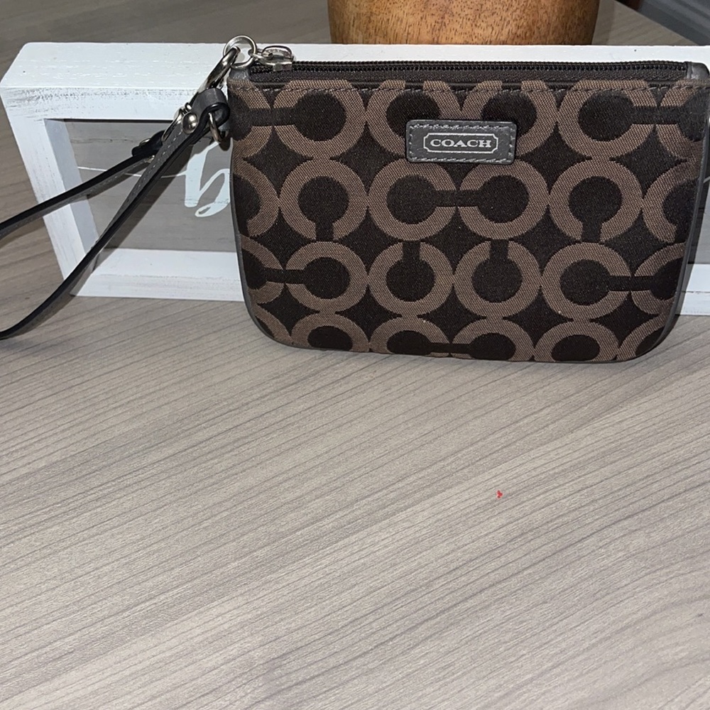 Coach wristlet - Picture 2 of 4